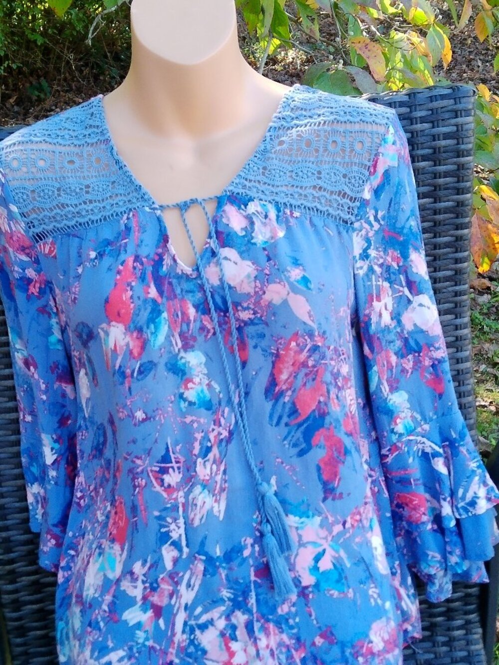 VINTAGE AMERICA SIZE MED GOOD CONDITION